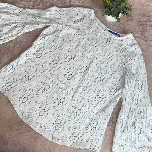 Apt. 9 White Abstract Print Bell Sleeve Lightweight Career Blouse Size: Med